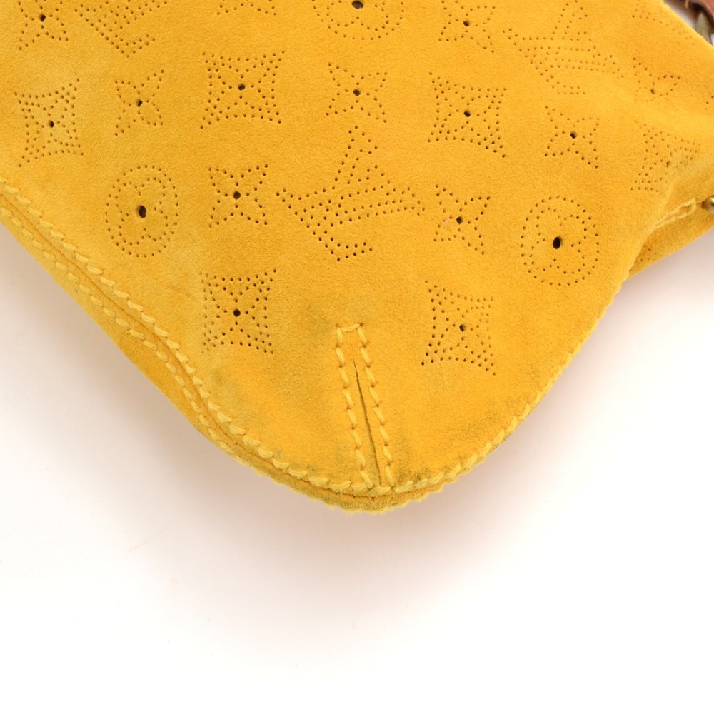 Louis Vuitton Mustard Yellow Monogram Suede Mahina Onatah MM Hobo 13lv –  Bagriculture