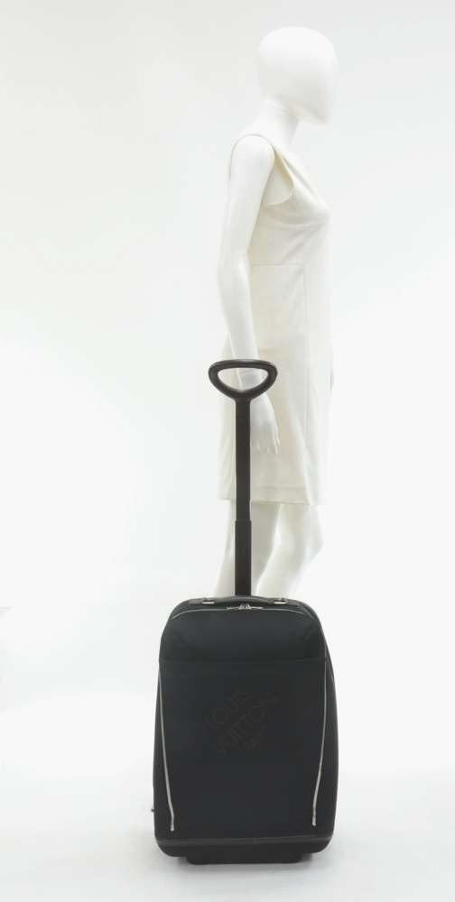 LOUIS VUITTON Damier Geant Conquerant 55 Roller Luggage Black