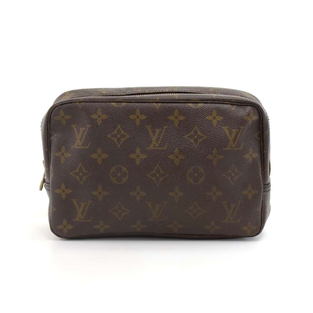 Pre-owned Louis Vuitton Monogram Trousse Toilette 23 In Brown