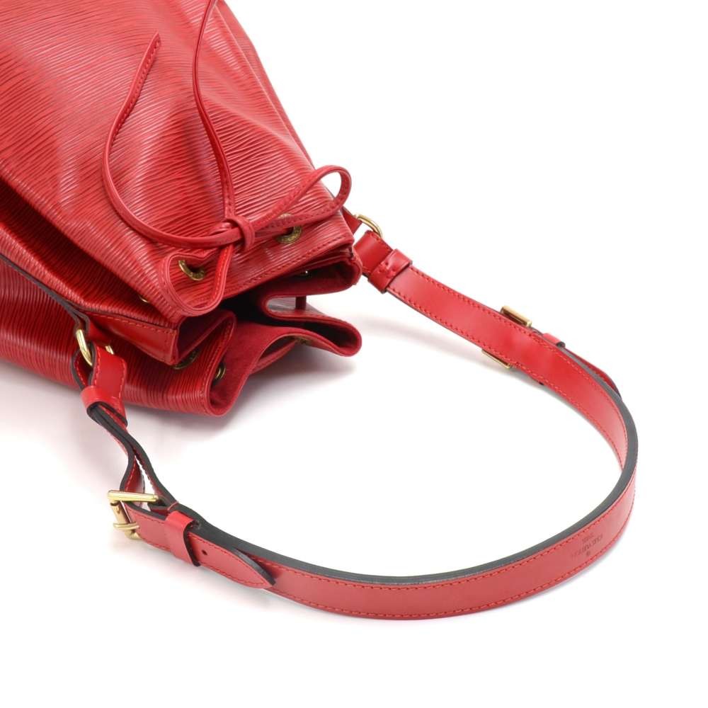 Louis Vuitton Vintage Red Epi Leather Serviette Conseiller Attache Briefcase  Strap Bag - LAR Vintage