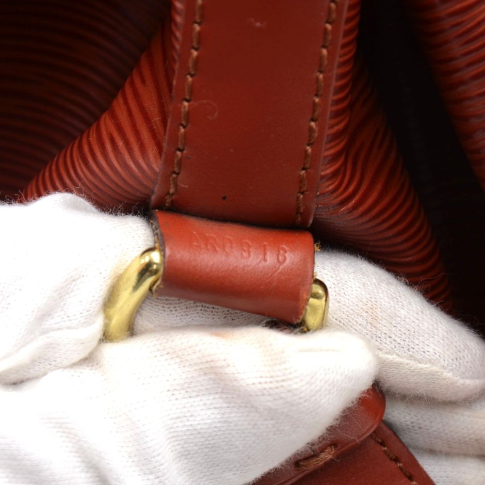 Louis Vuitton Petite Noé Epi Kenya Brown – Timeless Vintage Company