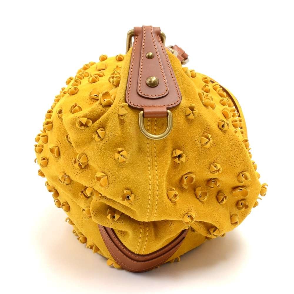 Louis Vuitton Maize Yellow Suede Mahina Fleurs Onatah GM Bag – The Closet