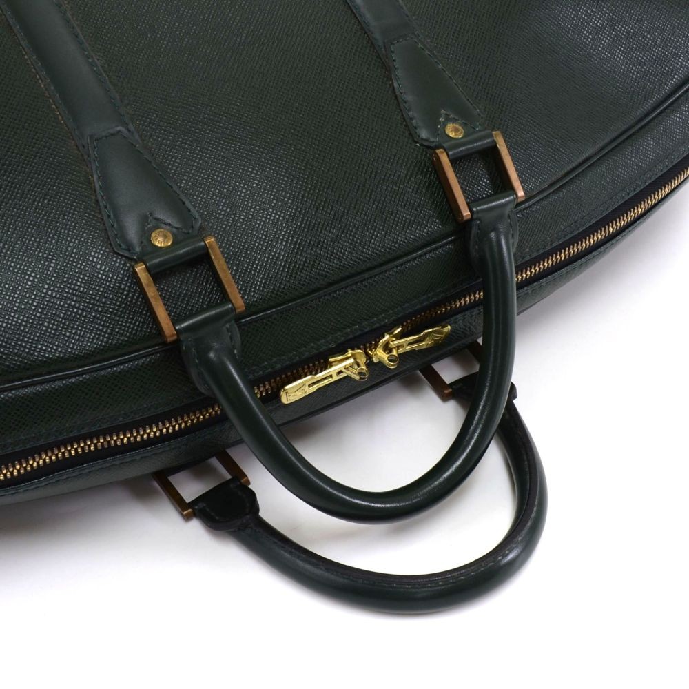Louis Vuitton Black Taiga Leather Helanga 1 Poche Travel Bag Louis Vuitton