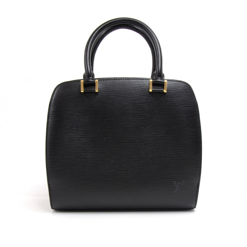 Pont neuf leather handbag Louis Vuitton Black in Leather - 33290195