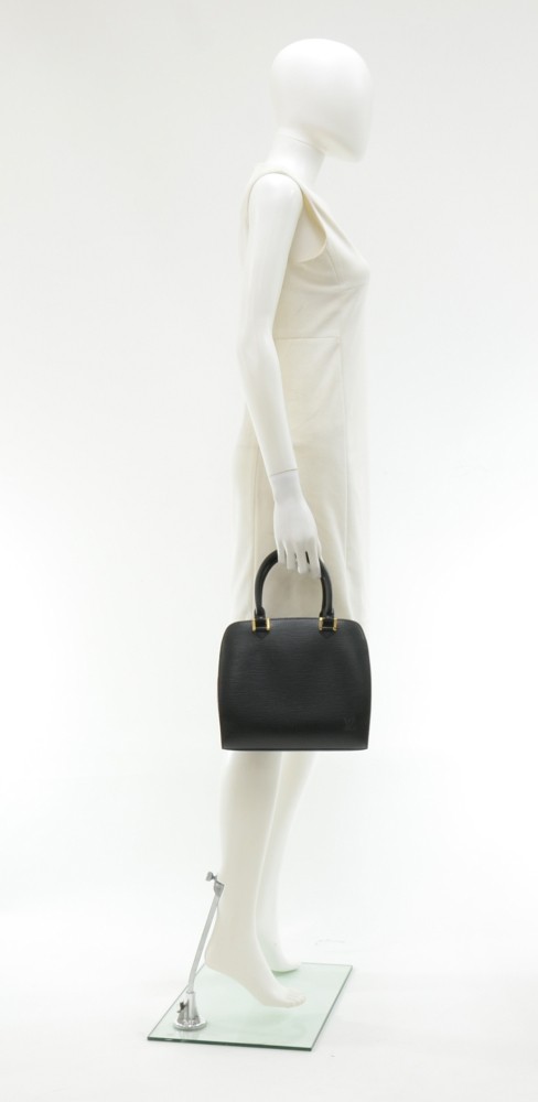 Louis Vuitton Pont-neuf Handbag Black Calf Leather Auction