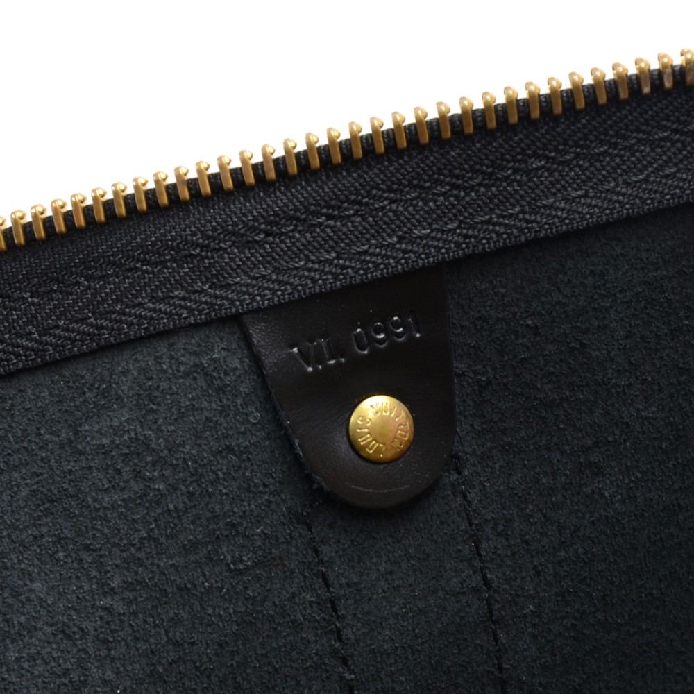 Used Black Louis Vuitton Noir Epi Keepall 45cm Model Number M59152