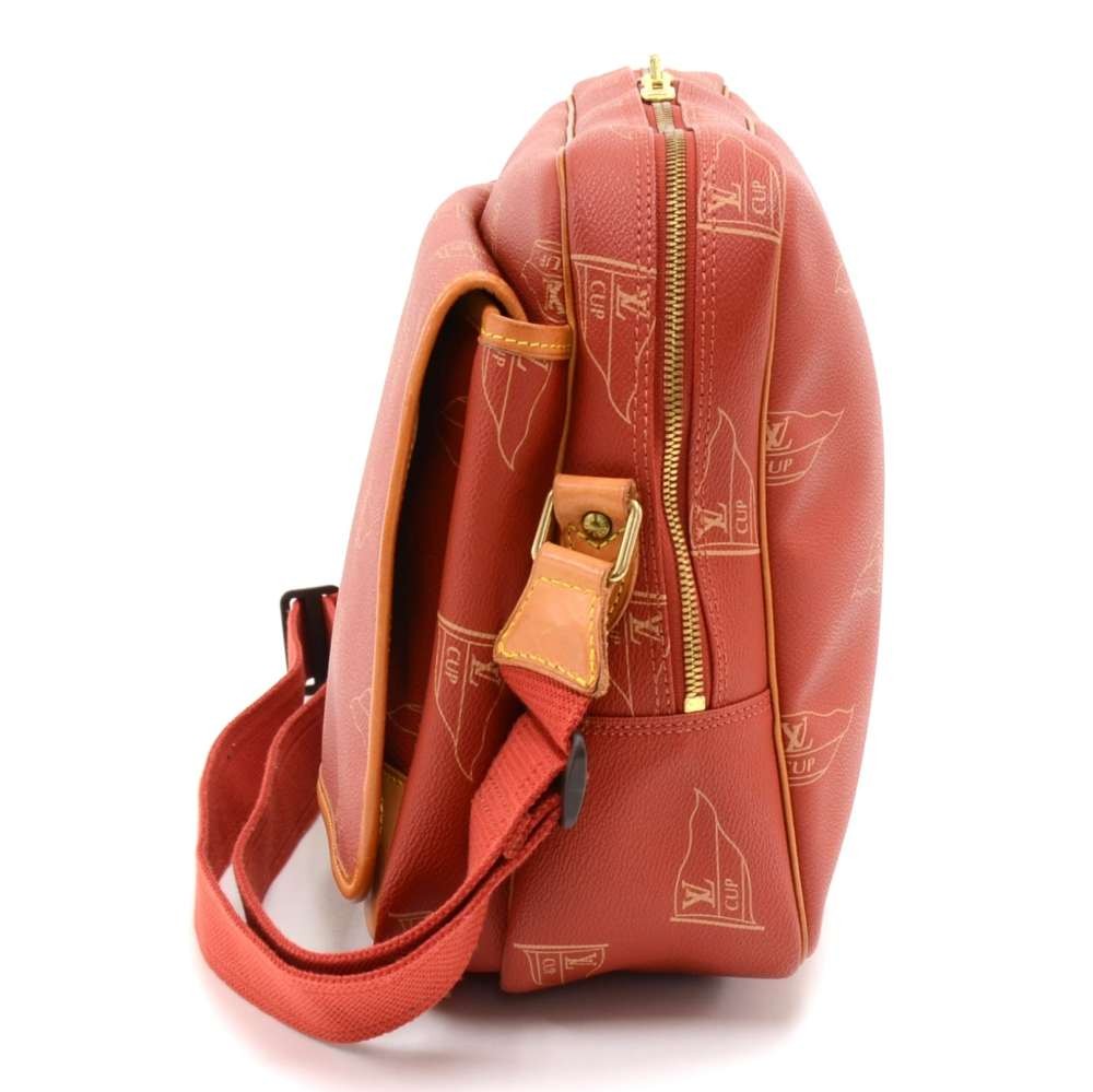 Louis Vuitton Red Americas Cup Calvi Messenger Bag Leather Plastic  ref.240030 - Joli Closet