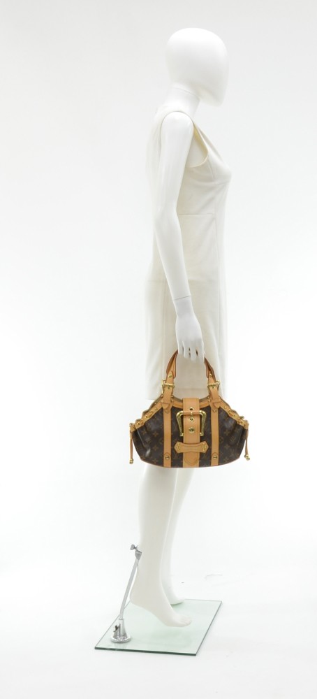 Vintage Louis Vuitton Monogram Blanc Theda PM Bag FL1004 070623 –  KimmieBBags LLC