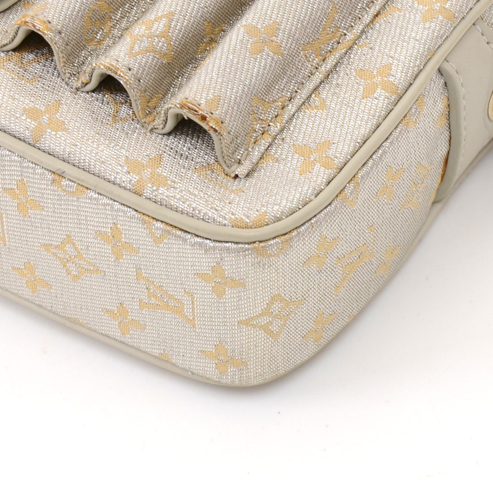 Louis Vuitton Silver Monogram Shine Mckenna Chain Pochette Accessoires Bag  927lv34