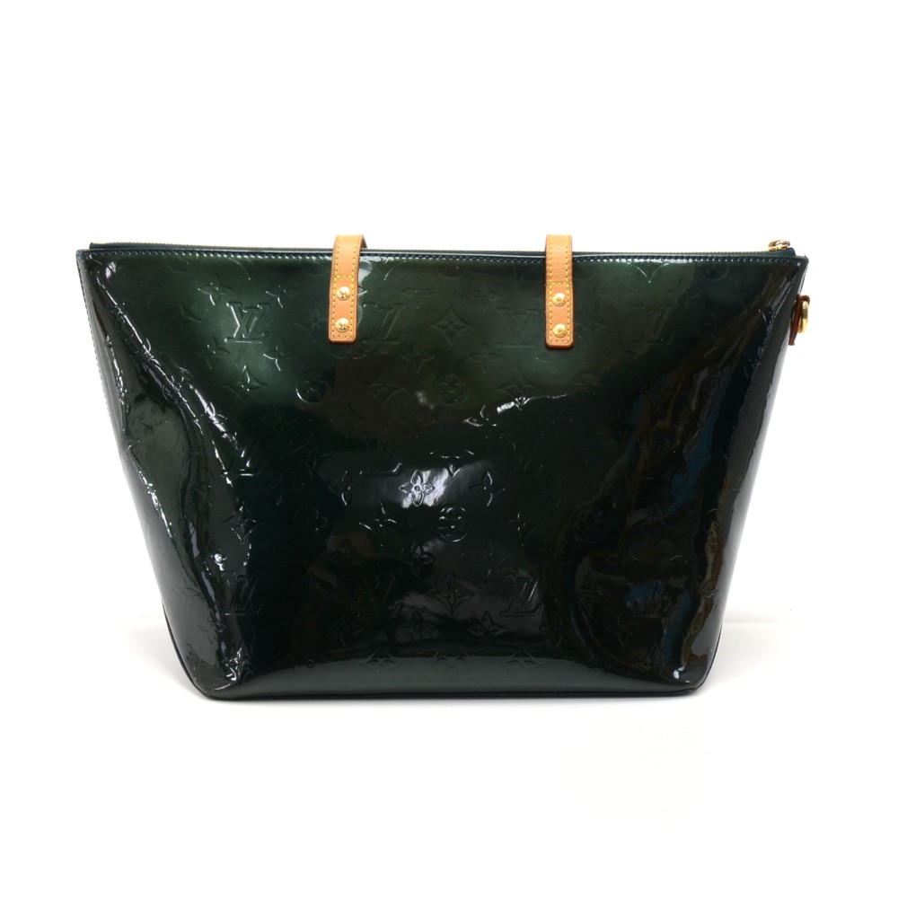 LOUIS VUITTON Bellevue GM Vernis Olive Green Patient Leather HandBag Added  Insert Preowned ref.674163 - Joli Closet