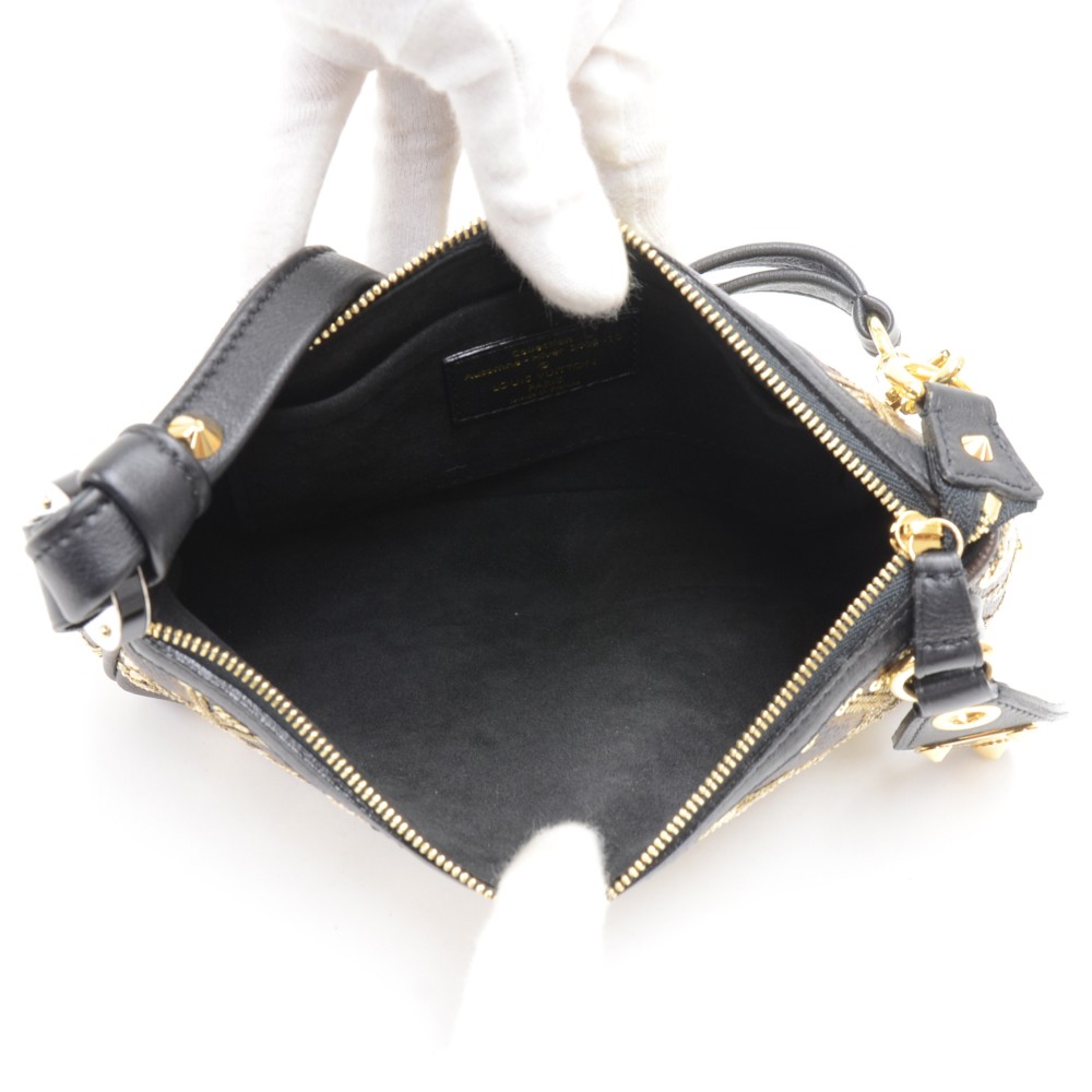 Pre-Owned Louis Vuitton Eclipse Pochette Bag - Gold Sequin ($800