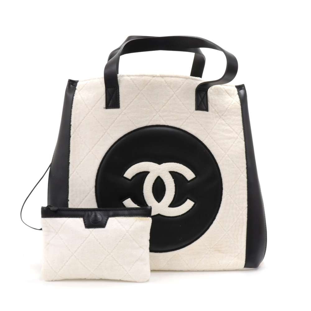 Chanel Chanel White Quilted Cotton & Leather CC Logo XLarge