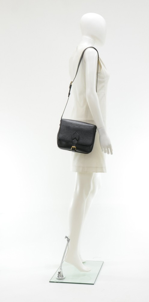 Louis Vuitton Black Epi Leather Noir Cartouchiere Crossbody Bag 5lv102 –  Bagriculture