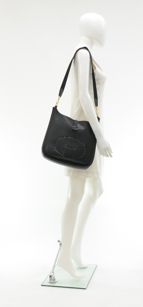 Hermes Evelyne 29 Black Clemence Leather With Strap at 1stDibs