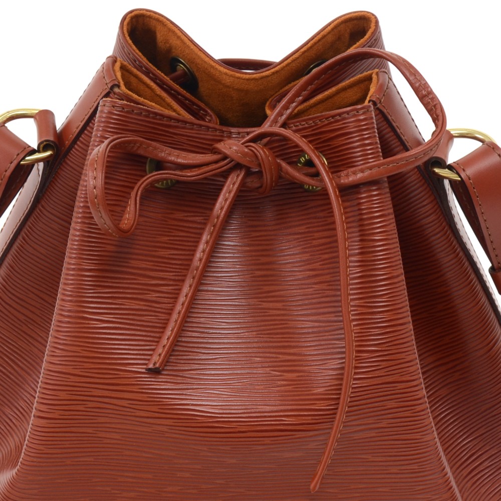 Vintage LV: Epi Noe in Kenyan Fawn & Cipango Gold : r/handbags