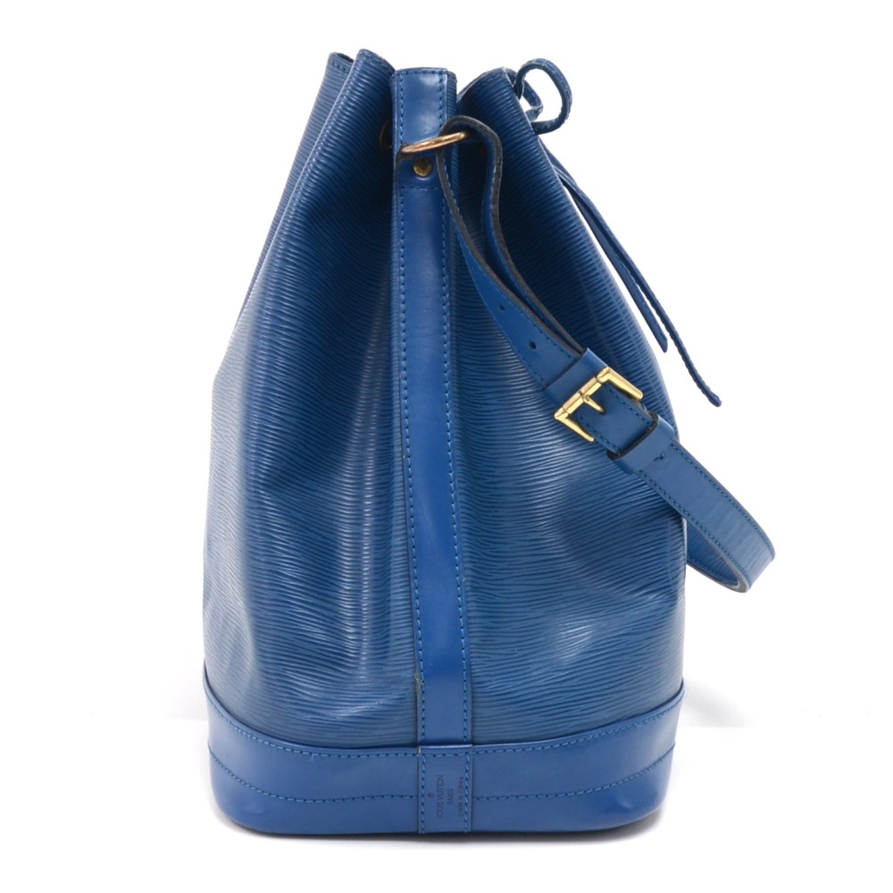 Louis Vuitton Vintage Epi Noe Blue AR0926 – Designer Exchange Ltd