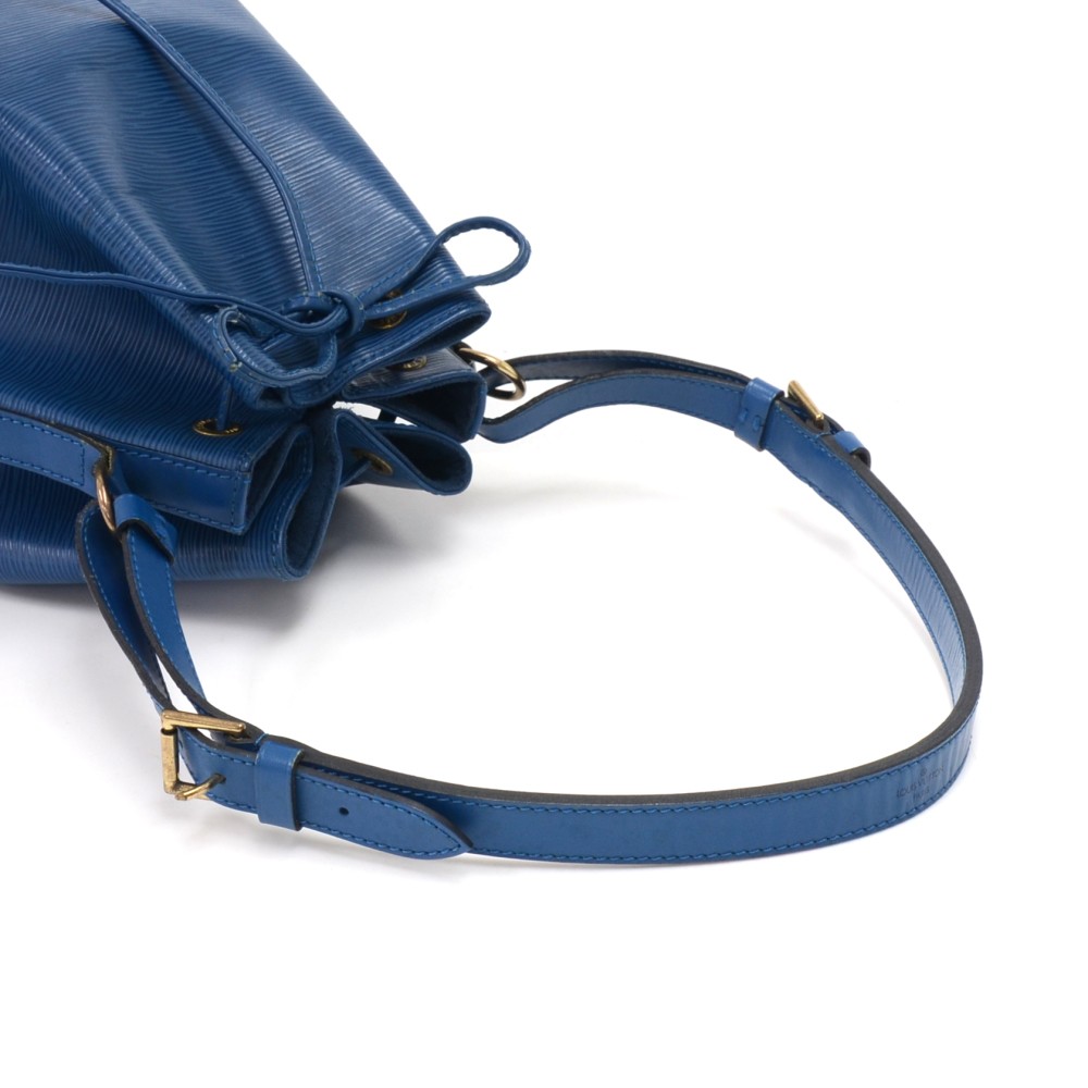 LOUIS VUITTON Epi Noe Large Shoulder Bag Vintage Blue M58005 Vintage AR 915