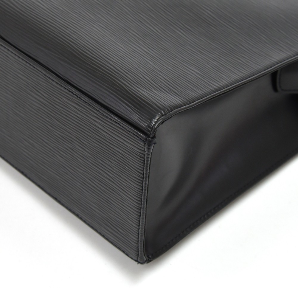 Louis Vuitton Black Epi Croisette PM Leather ref.507530 - Joli Closet