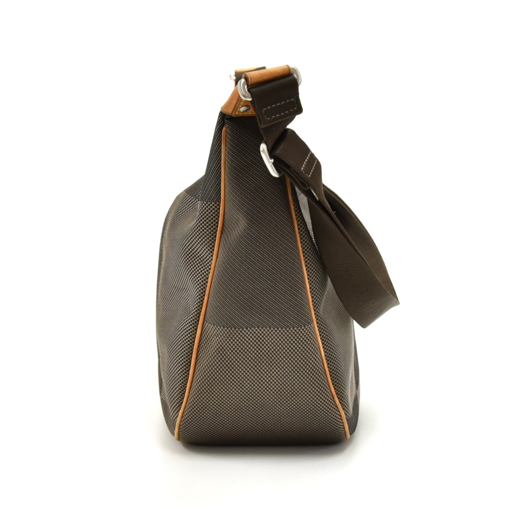 Louis Vuitton Damier Geant Aventurier Terre - Black Totes, Handbags -  LOU775328
