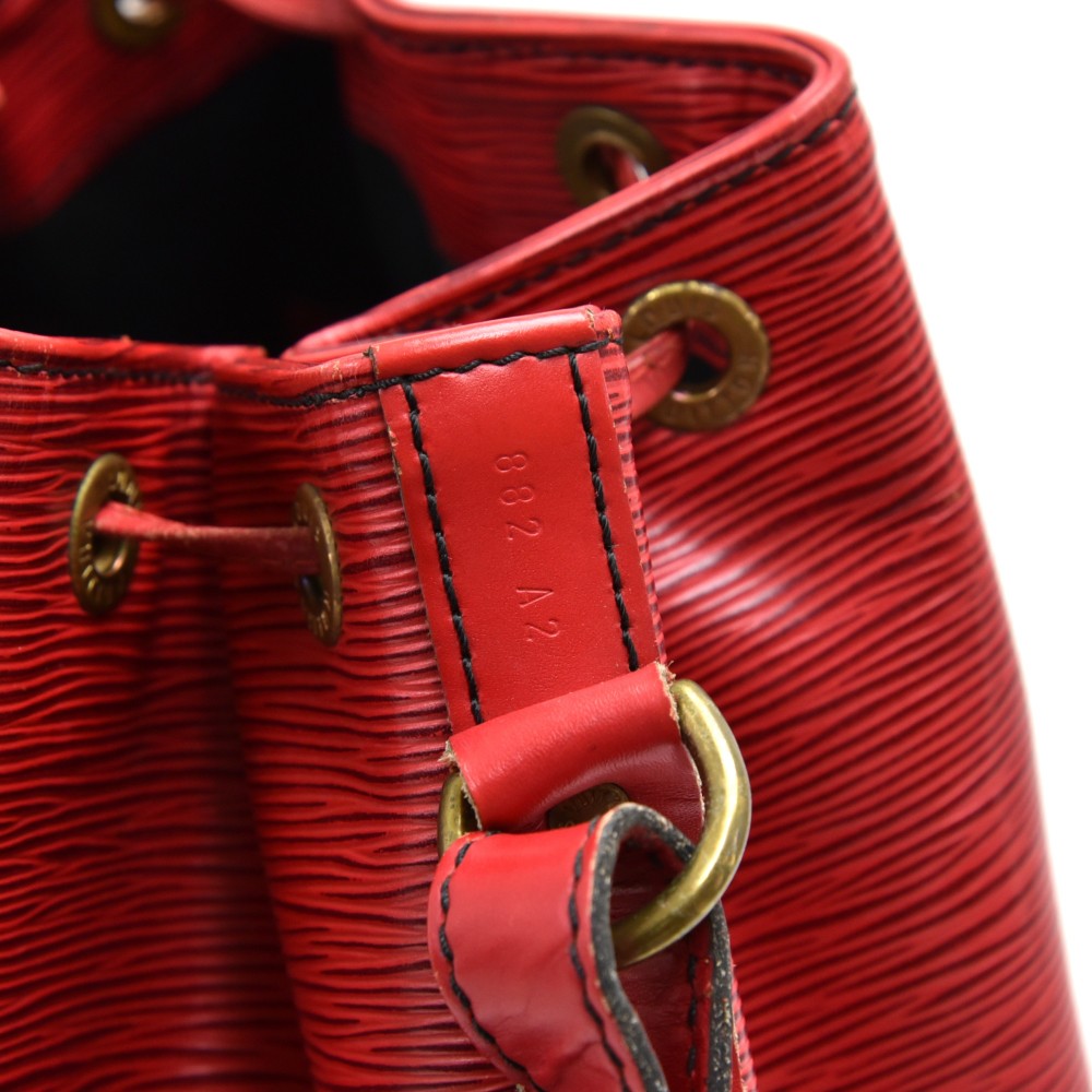 Louis Vuitton Grand Noé Large Model Handbag in Red Epi Leather