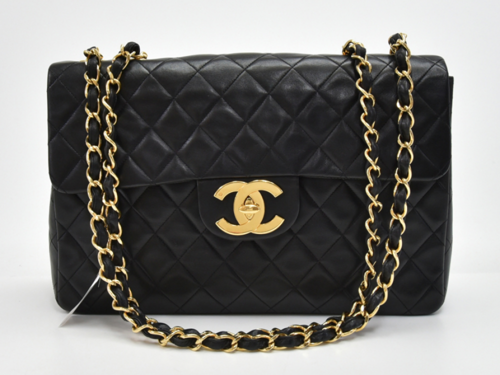 Chanel Pre-owned Large 19 Shoulder Bag - Black