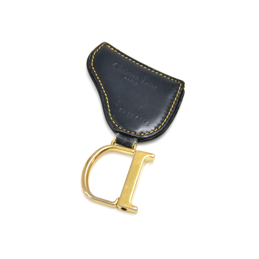 Dior key ring saddle store