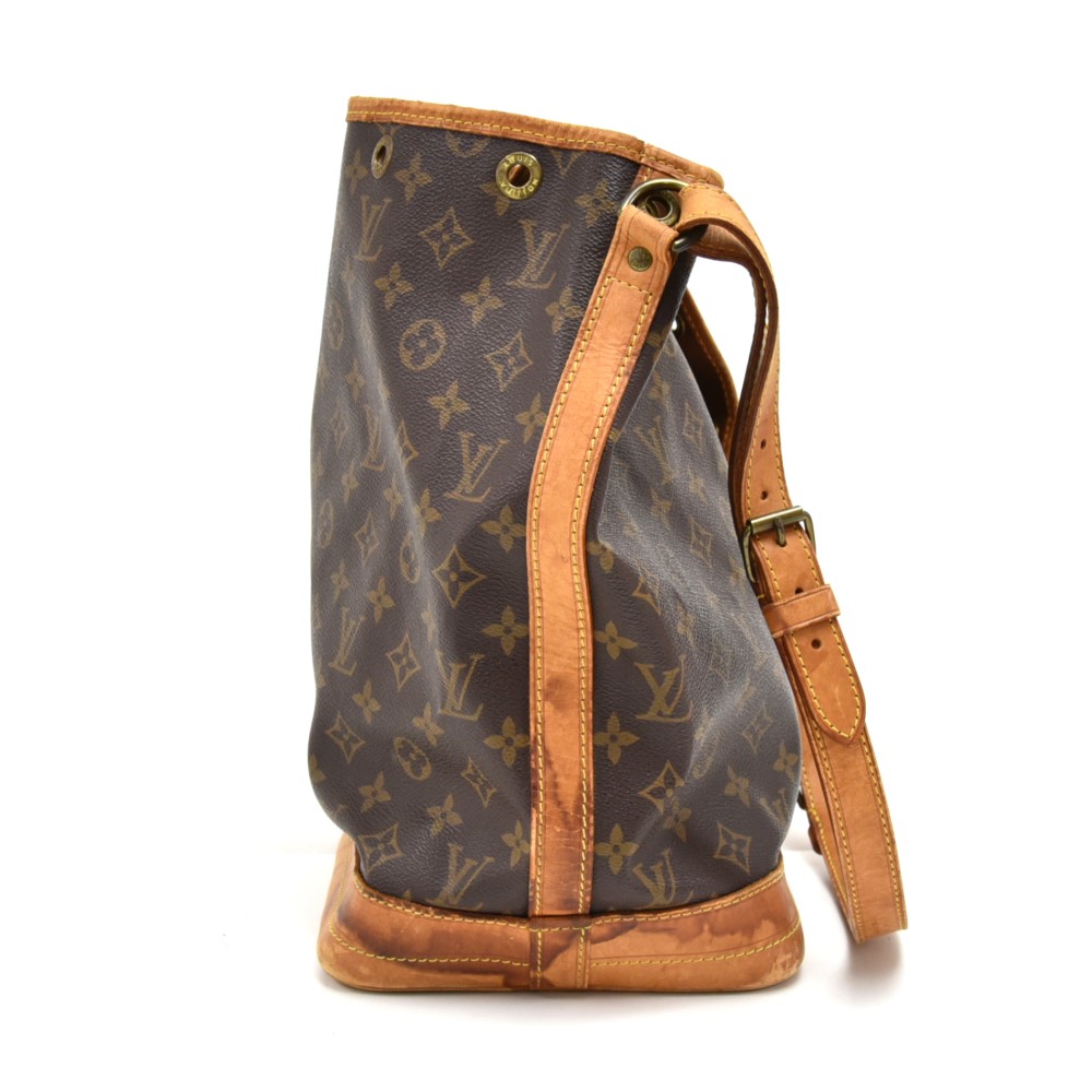 ep_vintage luxury Store - Vuitton - Shoulder - Louis - Borsa portadocumenti Louis  Vuitton Neo Robusto in pelle taiga nera - Hand - Bag - Monogram - Noe - Bag  - M42224 – dct