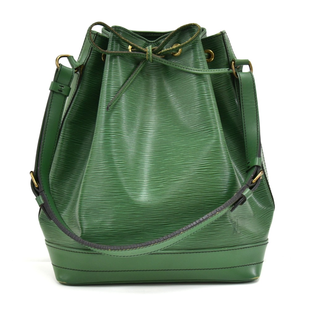 Sold at Auction: Louis Vuitton, LOUIS VUITTON GREEN EPI LEATHER DANUBE BAG