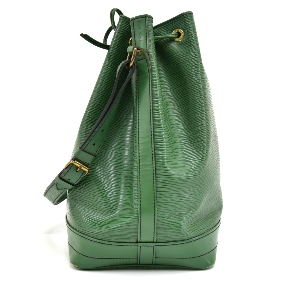 Louis Vuitton Green Epi Noe GM Leather ref.923163 - Joli Closet