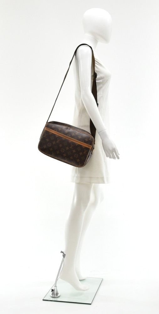 Louis Vuitton 2009 Monogram Reporter PM Shoulder Bag · INTO