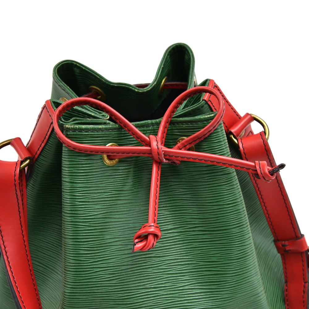 LOUIS VUITTON EPI BI-COLOR PETITE BORNEO GREEN CASTILLAN RED BUCKET BAG ❤️