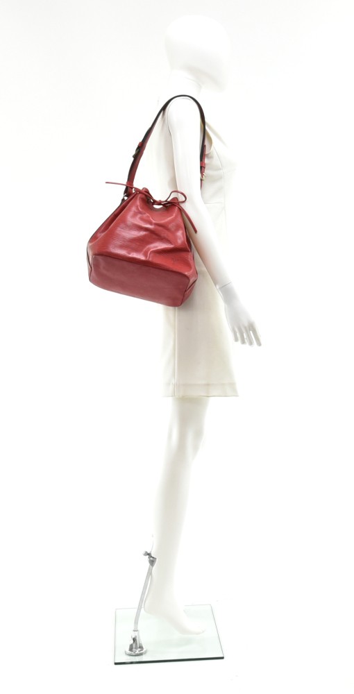 tas shoulder-bag Louis Vuitton Petit Noe Red Epi Leather Shoulder Bag