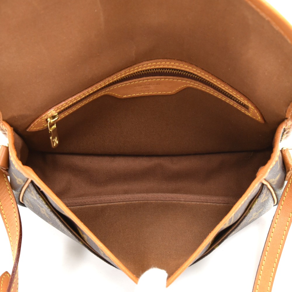 Louis Vuitton Monogram Sac Gibeciere PM - Brown Crossbody Bags, Handbags -  LOU223496