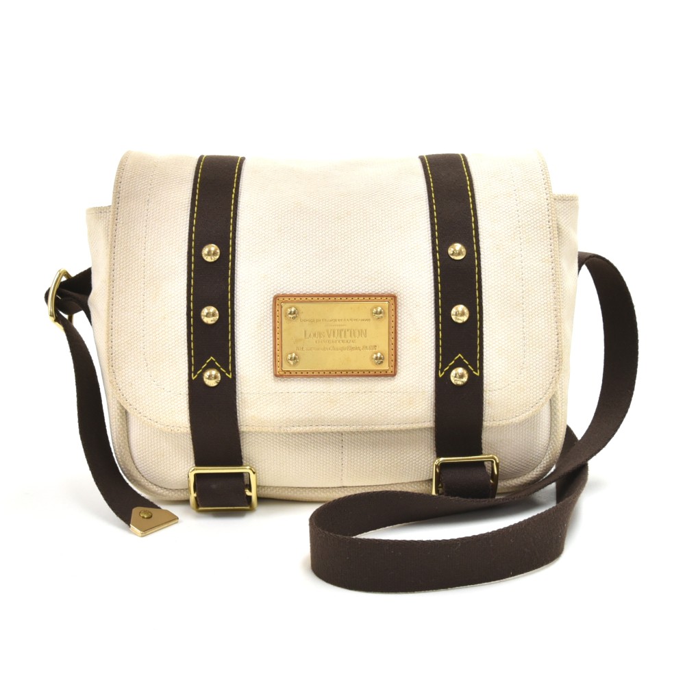 Louis Vuitton Besace Shoulder Bag Beige White
