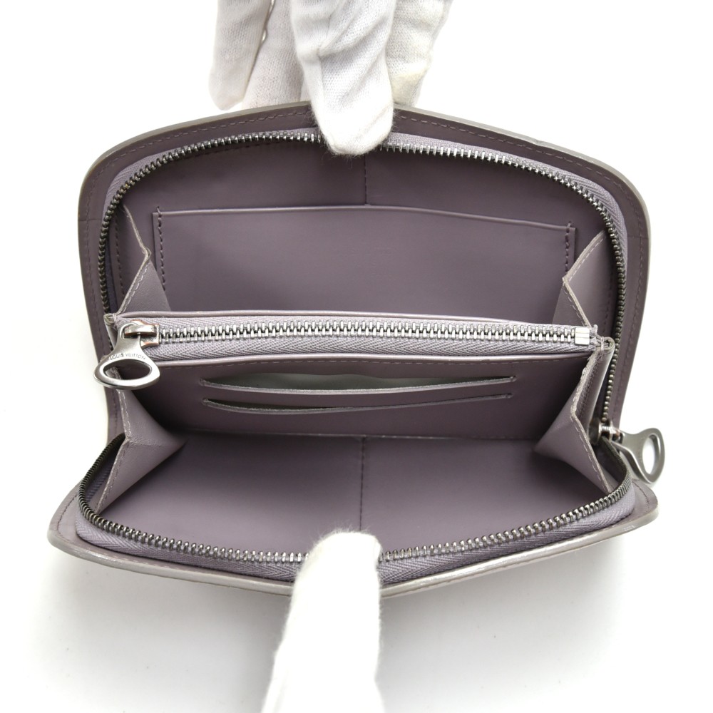 Louis Vuitton 2001 Lilac Epi Line Jasmine Bag · INTO