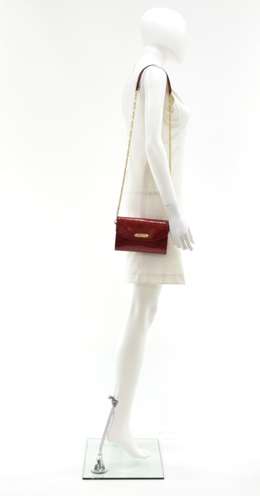 Louis Vuitton Amarante Monogram Vernis Bel Air Pochette Bag