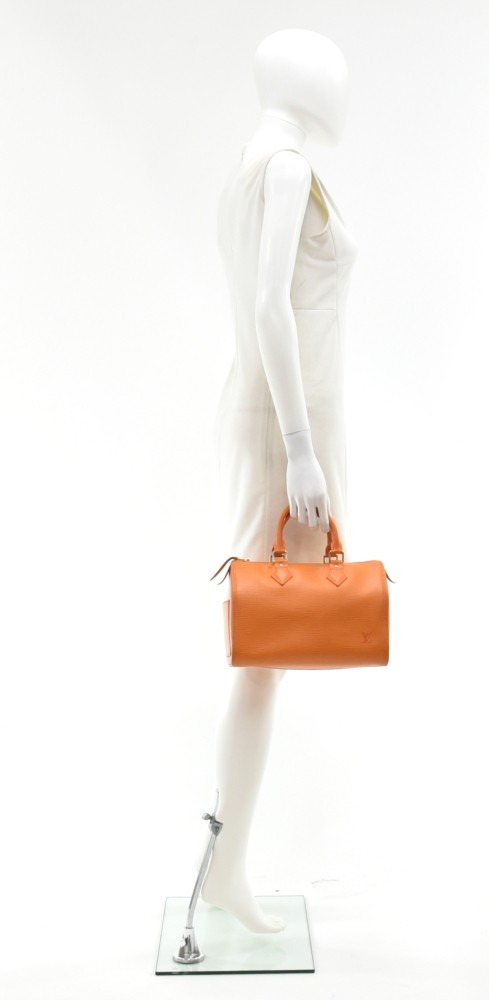 Speedy leather handbag Louis Vuitton Orange in Leather - 27543538