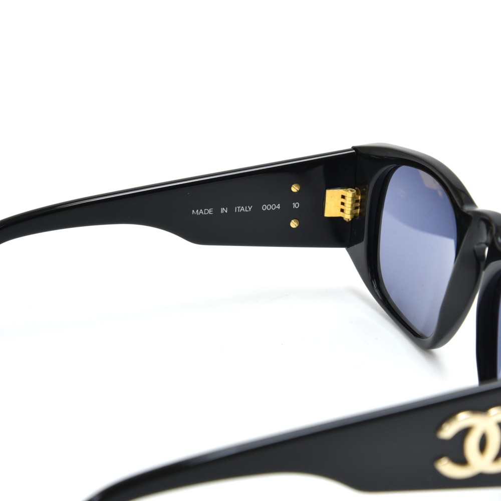 Chanel Vintage Chanel 0004 10 Bracket Shaped Black with Gold