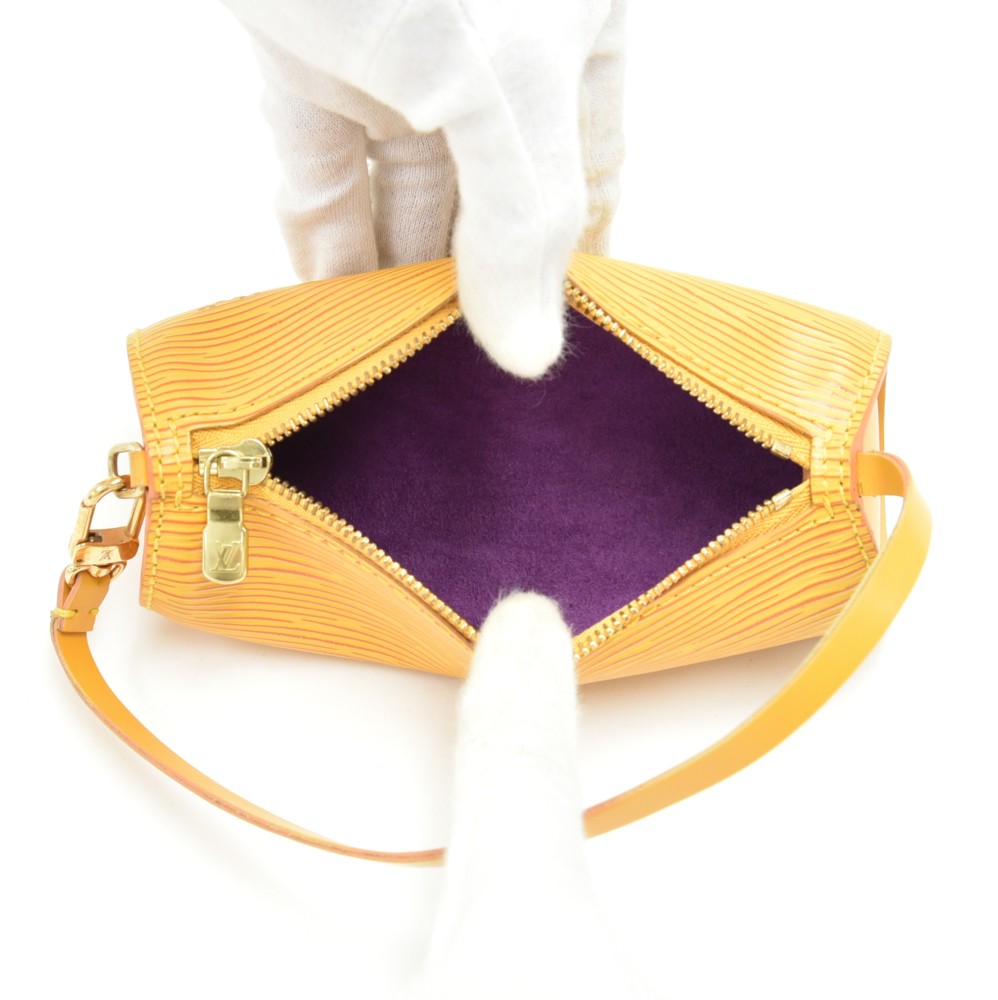 Louis Vuitton Papillon Bag in Yellow Ochre Patent Leather — singulié