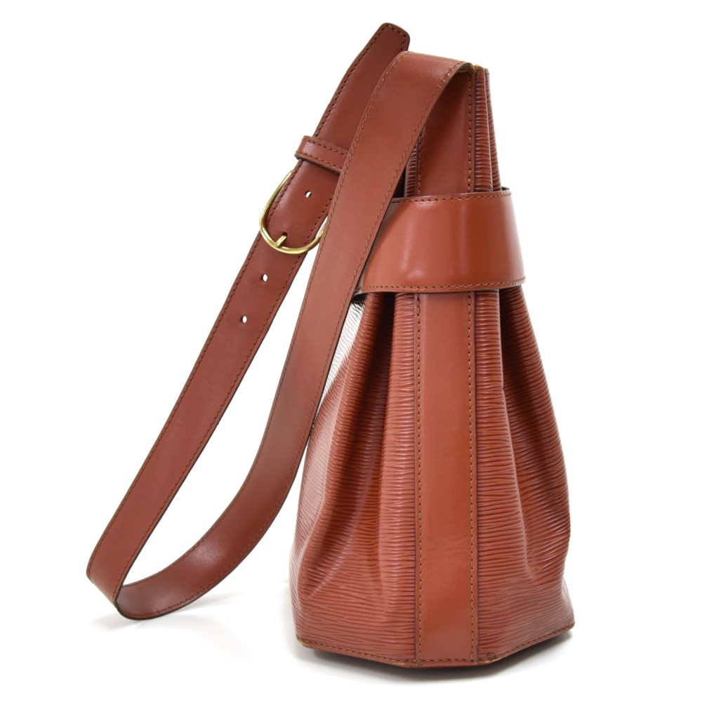 Louis Vuitton, väska Epi Sac D'Epaule Shoulder Bag. - Bukowskis
