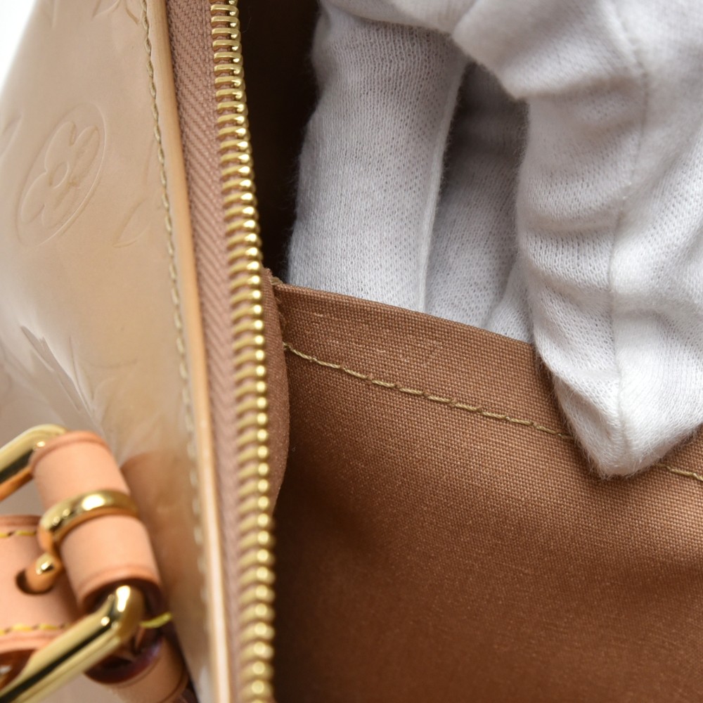 Bréa leather handbag Louis Vuitton Beige in Leather - 25931198