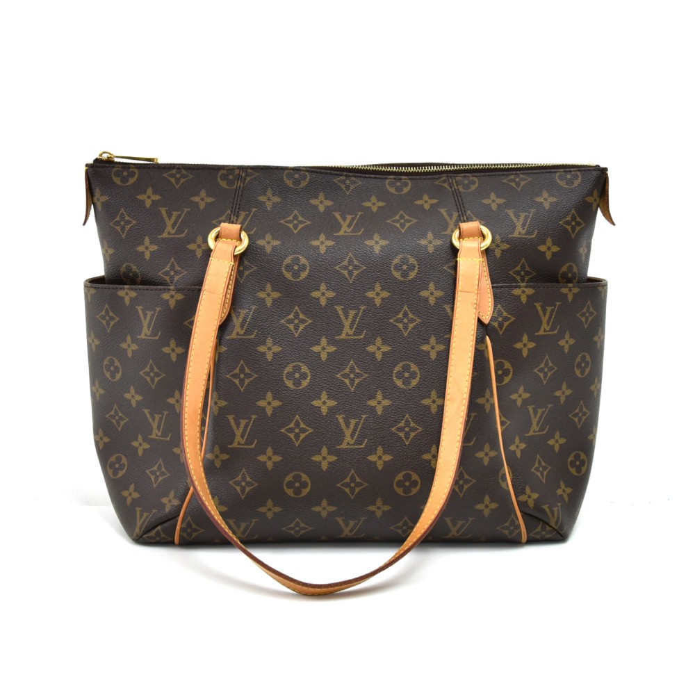 AuthenticLouis Vuitton LV Totally MM Shoulder Bag Damier Azur Luxury  Bags  Wallets on Carousell