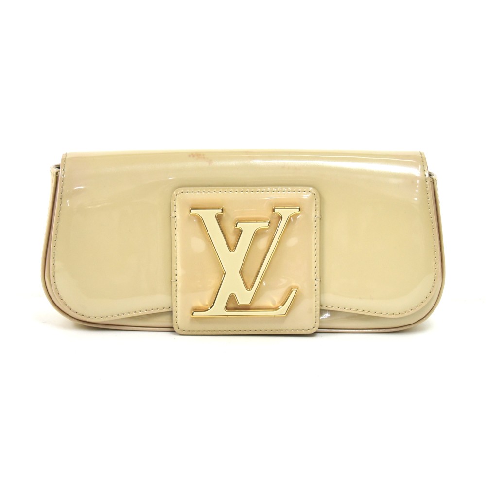 Louis Vuitton Sobe Grive Ivory Vernis Leather Clutch Bag