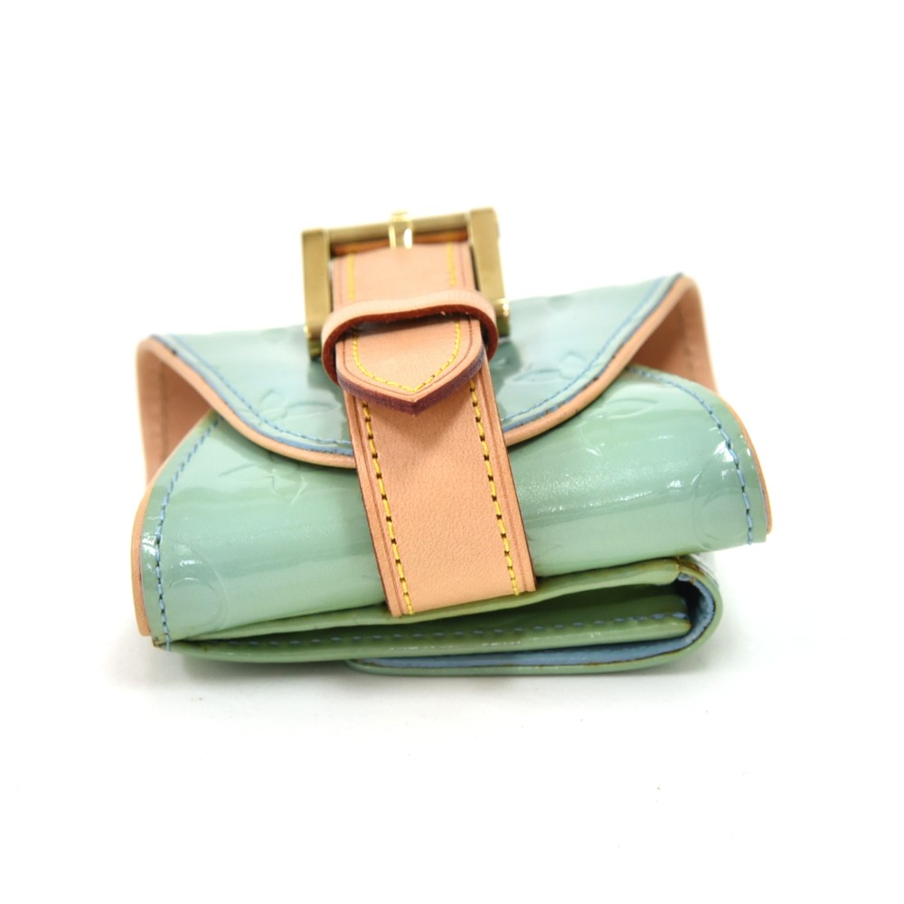 Louis Vuitton Light Green Vernis Leather Vip Snap Bracelet' In