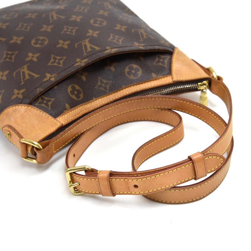 Louis Vuitton Monogram Canvas Odeon PM Shoulder Bag (SHF-22536