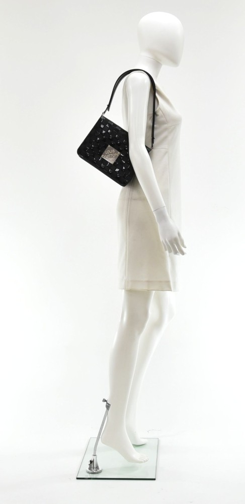 Louis Vuitton Black Damier Vernis Cabaret Club Flap Bag Leather ref.326341  - Joli Closet