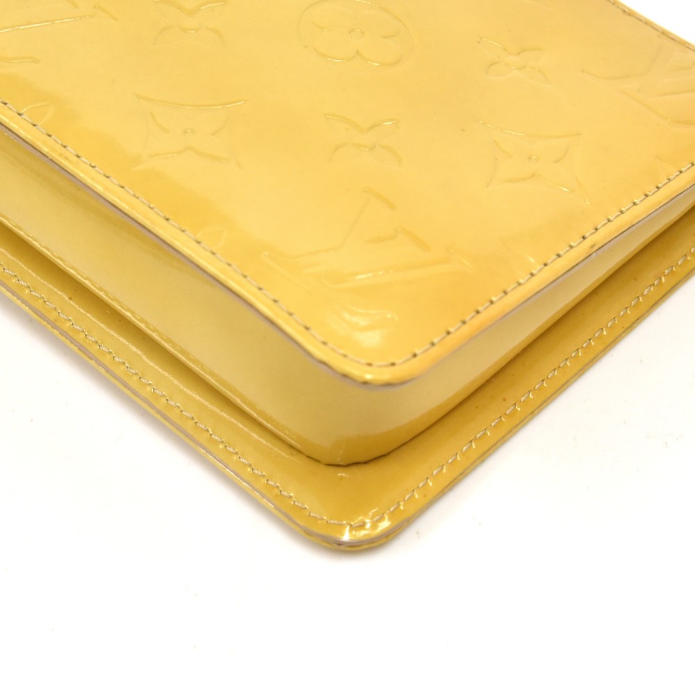 Louis Vuitton Lexington Yellow Patent Leather Handbag (Pre-Owned)
