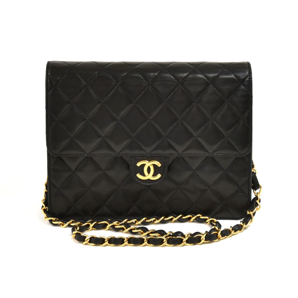 Chanel Black Quilted Lambskin Mini Flap Bag Leather ref.659558