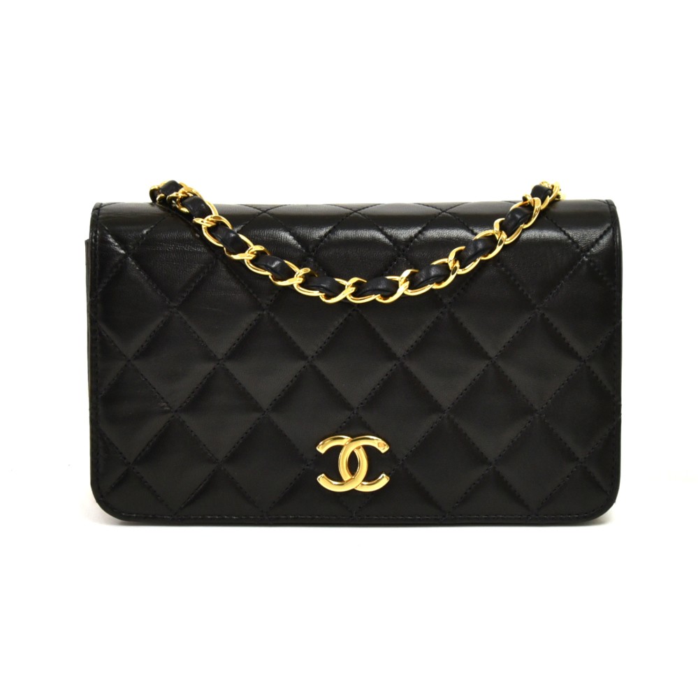 Chanel Vintage Classic Flap Bag Quilted Leather Jumbo Black 24KT Gold