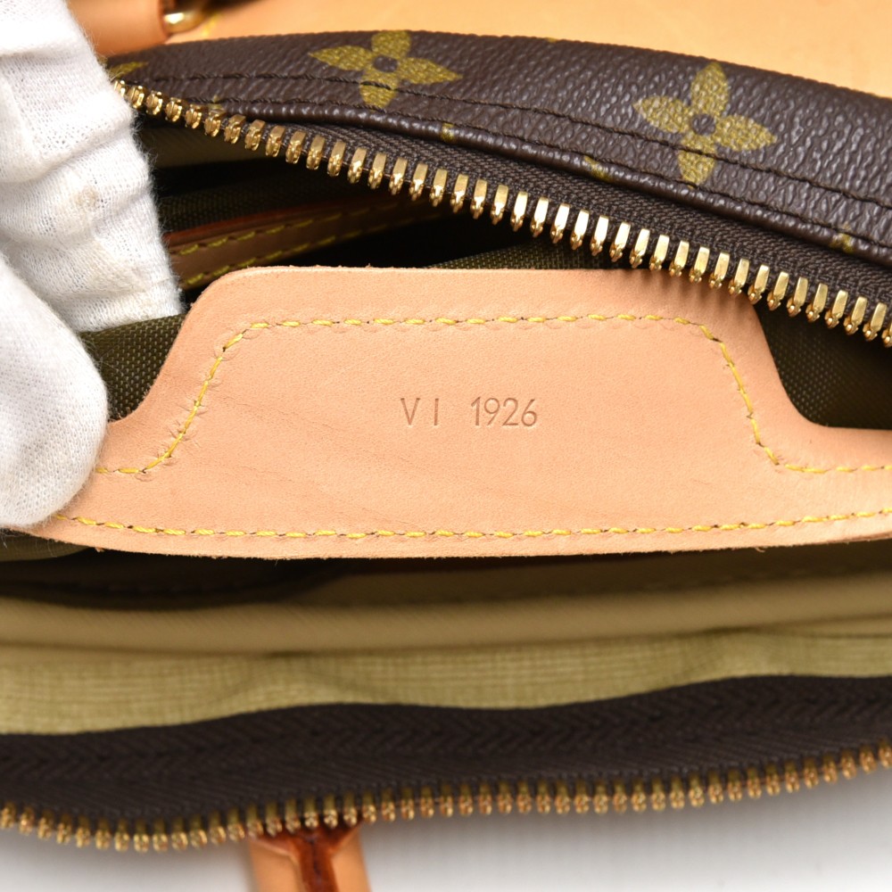 1009. Louis Vuitton Monogram Canvas Evasion Travel Bag Monogram Canvas MM -  February 2021 - ASPIRE AUCTIONS
